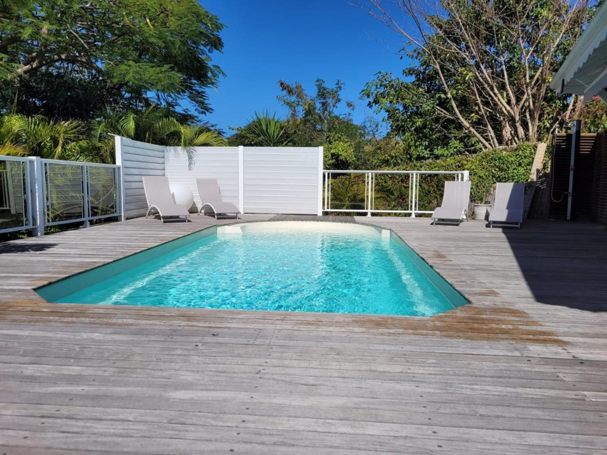 Villa Ste Marthe Avec Piscine, Grande Terrasse, Jardin Intime Et Citerne D'Eau Saint-Francois  Exterior photo