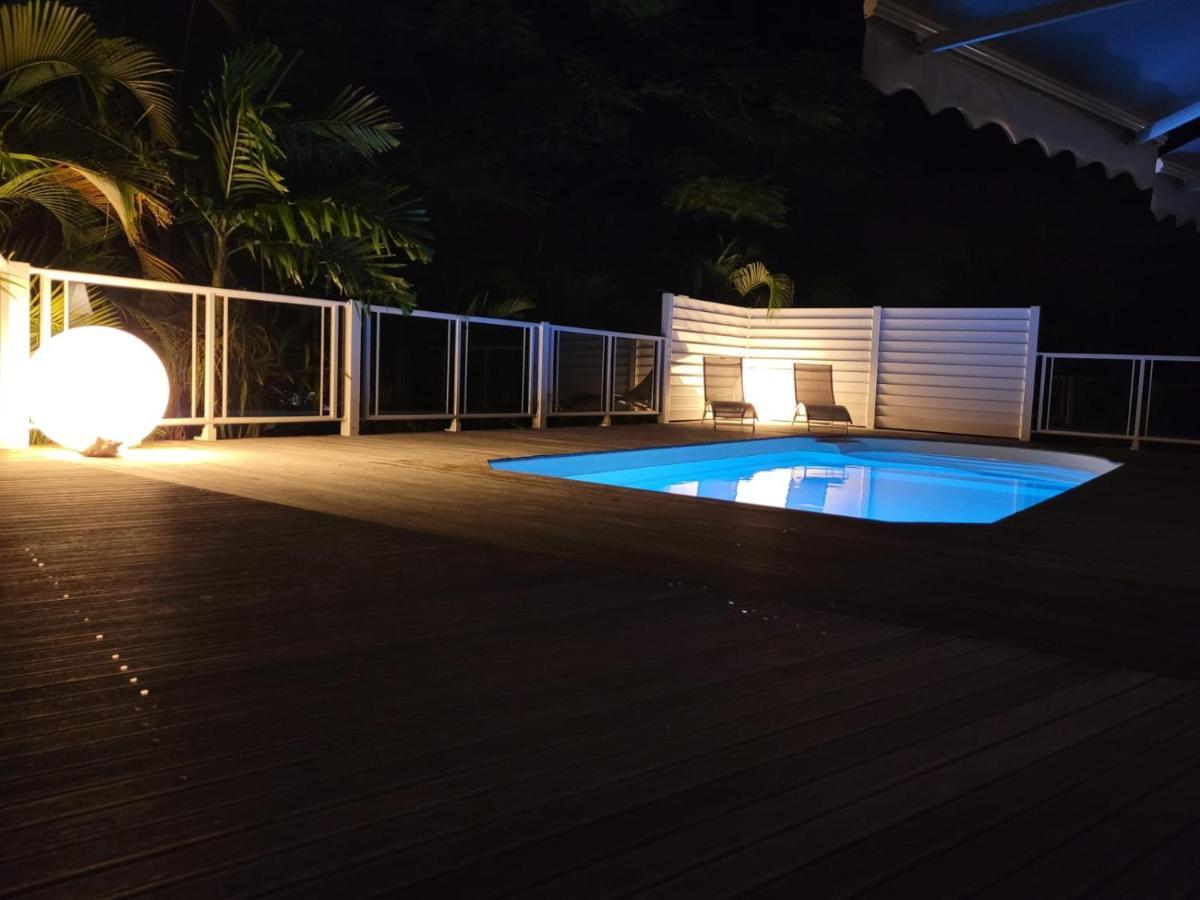 Villa Ste Marthe Avec Piscine, Grande Terrasse, Jardin Intime Et Citerne D'Eau Saint-Francois  Exterior photo